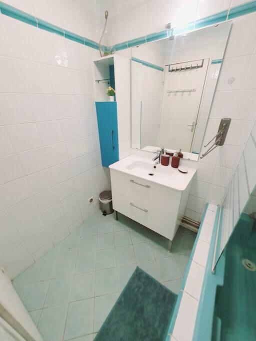 Appartement Avec 3 Chambres 80M2 Plein Sud Marignane Exteriör bild